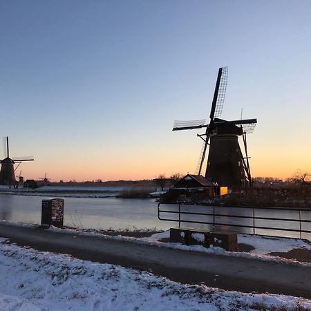 Voorhuis Aan De Lek Nieuw-Lekkerland Exterior foto